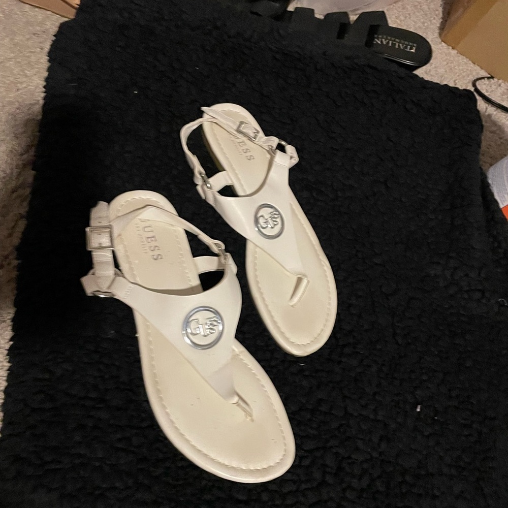 Guess sandals - Picture 2 of 8